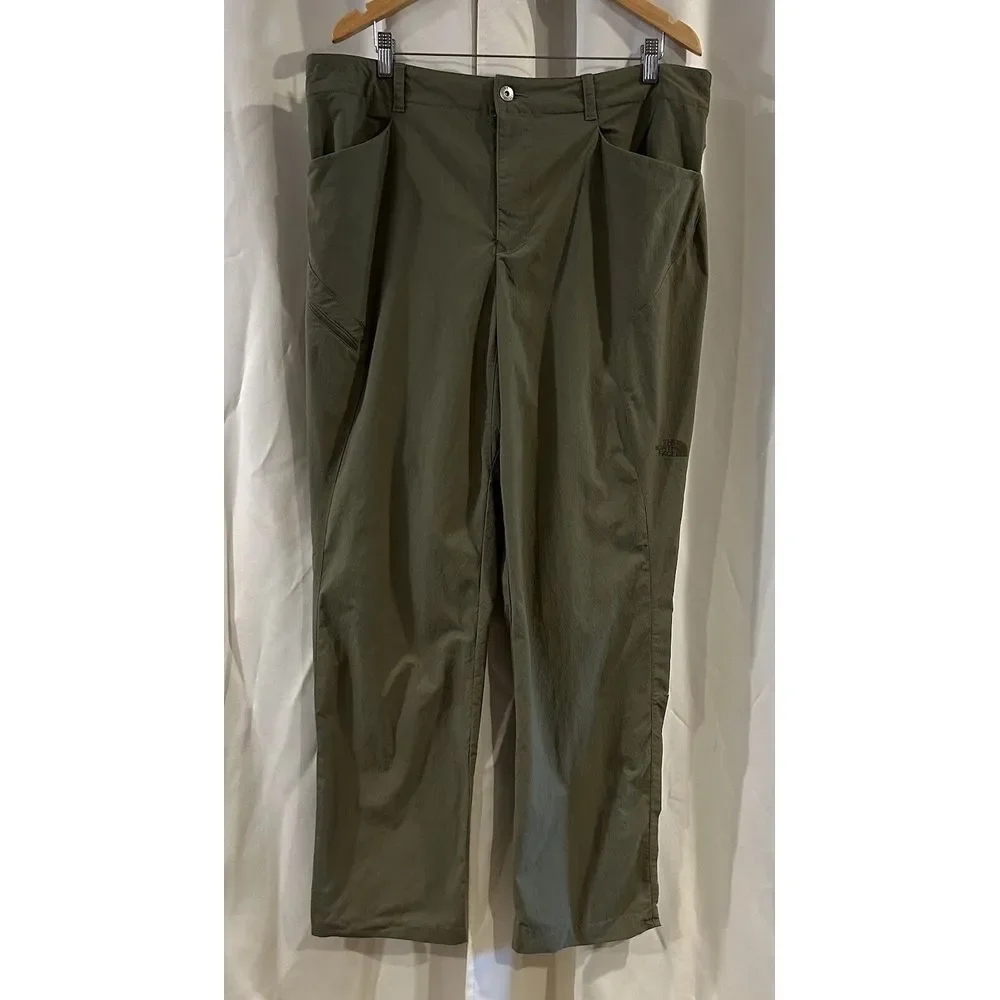 Northface Men's Green Nylon Hiking‎ Outdoor Pants Size 40